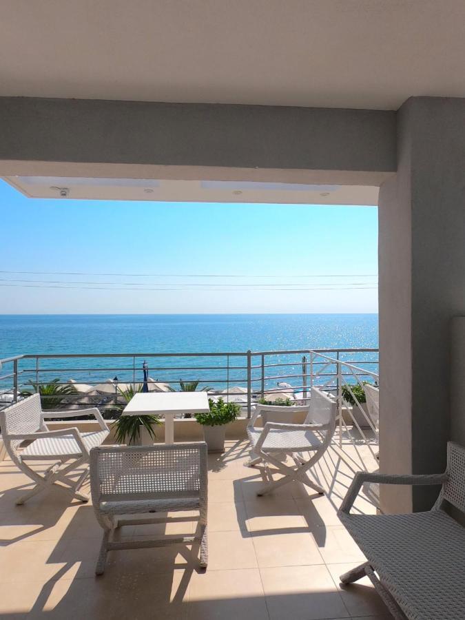 Apartment Blue View *